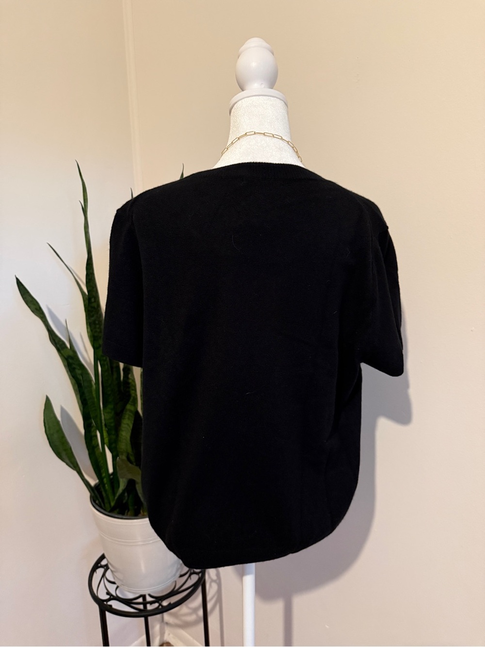 Quince | Black Mongolian Cashmere Tee - Picture 3 of 11